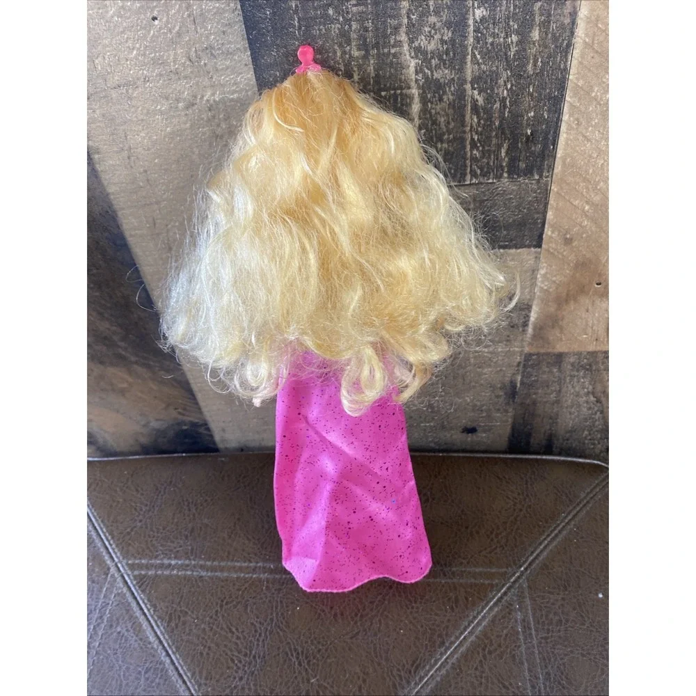 Disney Princess Royal Aurora Sleeping Beauty Barbie Doll 2018 Glitter Pink Dress